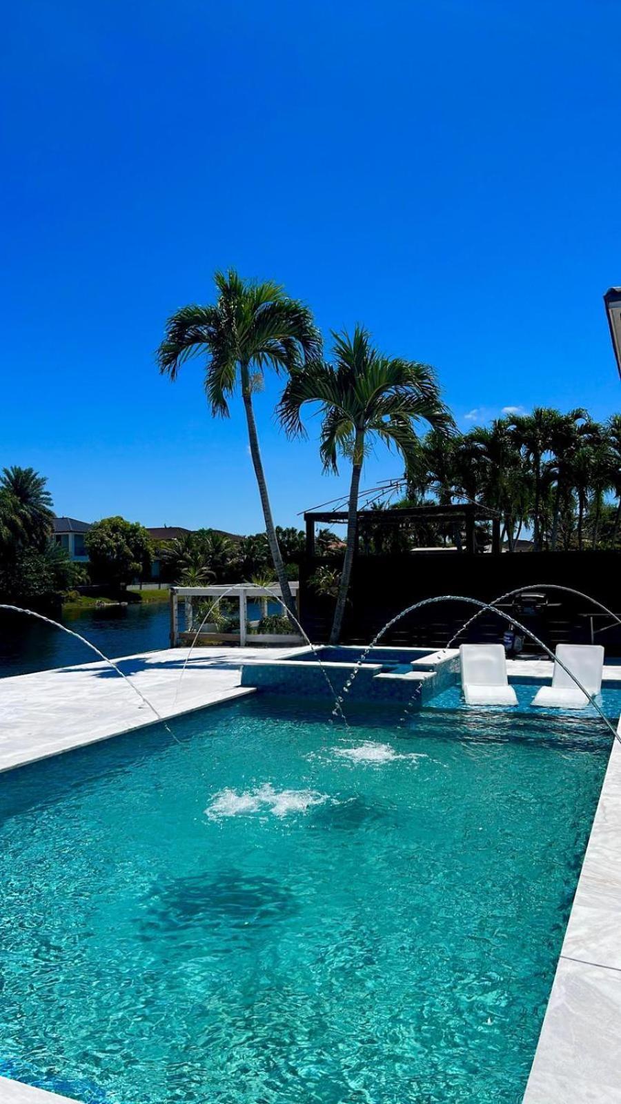 Lovers Cove Tamiami エクステリア 写真